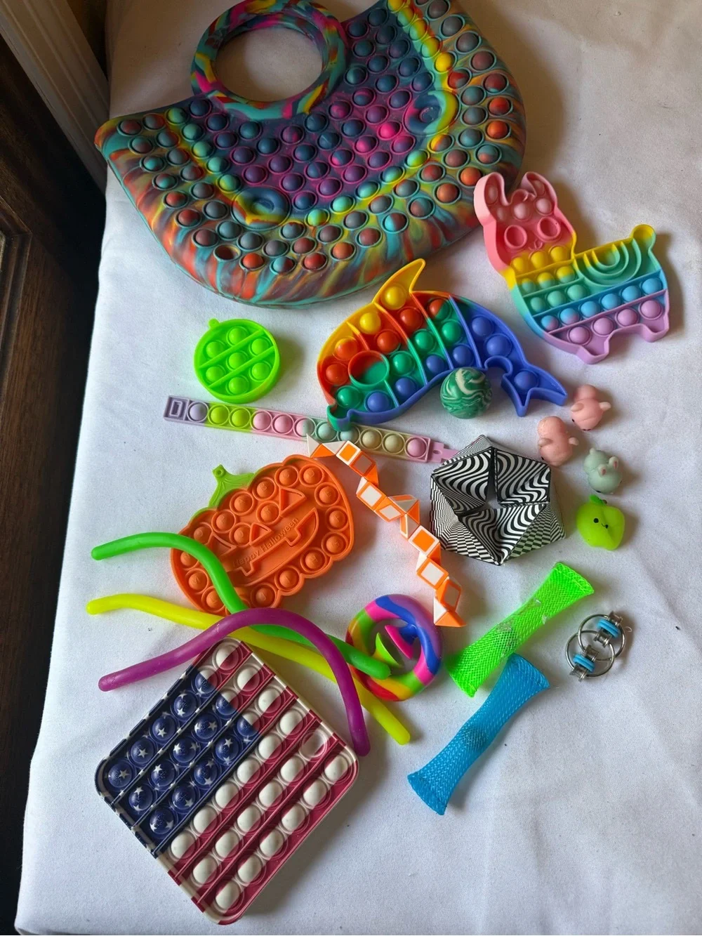 Pop It Fidget Purse with Lots of Pop Its and Fidgets Included